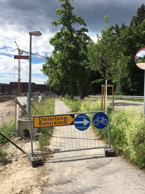 In Stiglingen wurde der Radweg für den Ausbau schon gesperrt.  VN/pes