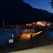 Brazer eröffnen Schwimmbadsaison