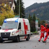 Kind stürzt in Feldkirch von Balkonbrüstung