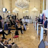 Regierung legt 19 Milliarden bei Coronahilfen drauf. Nicht alle Fragen geklärt. »A3