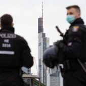 Freiluftparty in Frankfurt eskaliert: 39 Verhaftungen nach Krawallen