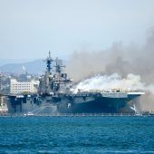 21 Verletzte bei Feuer auf US-Kriegsschiff