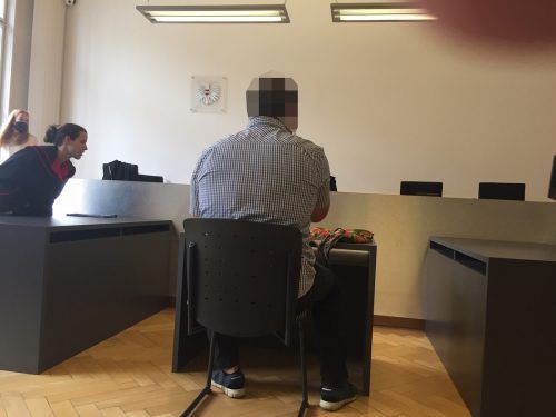 Der Angeklagte nannte als Motiv psychische Probleme. vn/gs