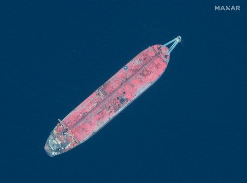 Der rostige Tanker hat eine Million Barrel Rohöl an Bord.  Reuters
