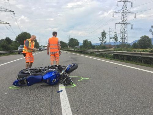 Der Ungar hatte den Unfall, bei dem er mit seinem Motorrad über die Mittelleitschiene geschleudert wurde, wie durch ein Wunder überlebt. VN/RAUCH