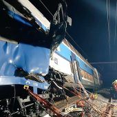 Ein Toter und Dutzende Verletzte bei Zugunglück nahe Prag
