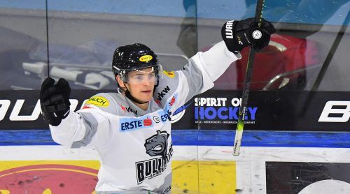 Emilio Romig erzielte in der vergangenen Saison beim 2:1-Auftaktsieg in Innsbruck den entscheidenden Overtime-Treffer. gepa