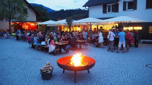 Am Freitag geht es wieder mit den bugo Sommersessions los.  EGLE