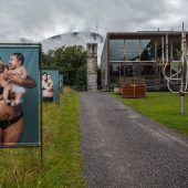 Frauenmuseum zeigt Start ins Leben