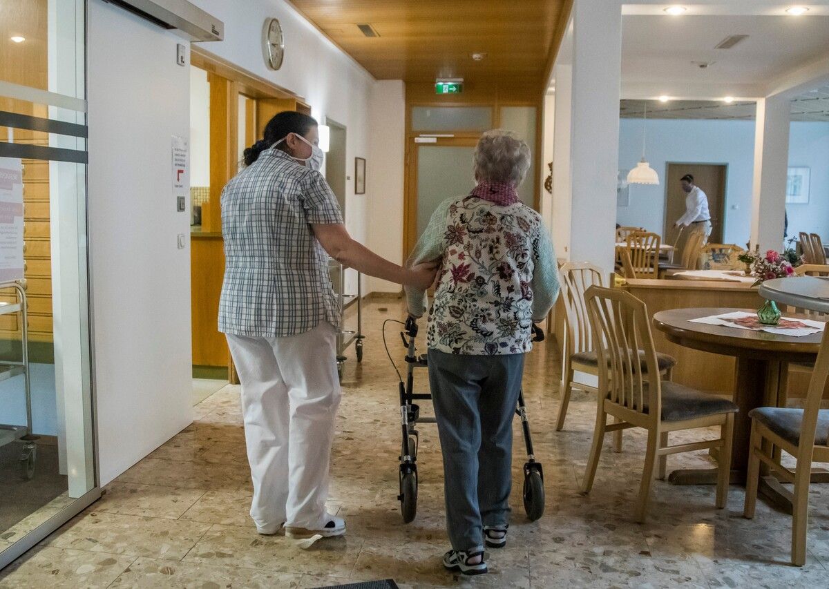 Die Betreuung in einem Pflegeheim ist die teuerste Form. Ein weiteres Problem besteht darin, dass auch dort Personal fehlt. vn/paulitsch