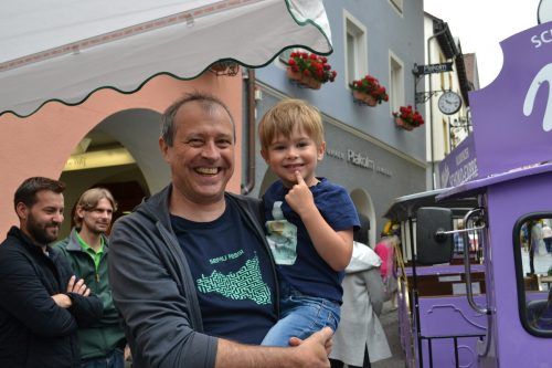 Hanno Bargehr und Sohn David konnten es kaum erwarten, mit dem Zügle mitzufahren.