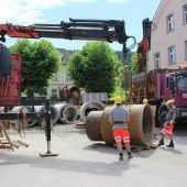 Schwere Geräte bei Bach-Baustellen in Lochau