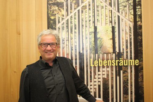 In den vergangenen 25 Jahren konnten wir viel bewegen, das zeigen auch die Zahlen. Mit der zweiten Generation werden wir auch weiterhin nicht lugg lo, Holz ist der Baustoff der Zukunft. Matthias Ammann, GF Vbg. Holzbaukunst
