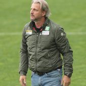 Erfolgstrainer Schopp bleibt bei Hartberg