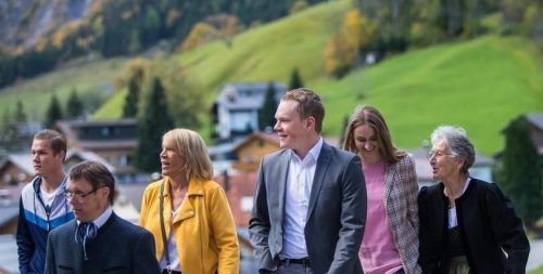 Mein Lieblingsplatz in Vorarlberg ist bei meiner Familie. Sie ist mit Abstand das Wichtigste für mich und gibt mir Rückhalt. Gerade in meinem Job, bei dem ich nicht viel zu Hause bin, ist sie ein wichtiger Anker.