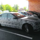 Autonews der Woche VN-Leser hat einen Erlkönig in Lauterach gesichtet / Neues Suzuki-Flaggschiff in den Startlöchern / Erste Bilder des Cupra El-Born