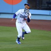 Rentenvertrag für Mookie Betts