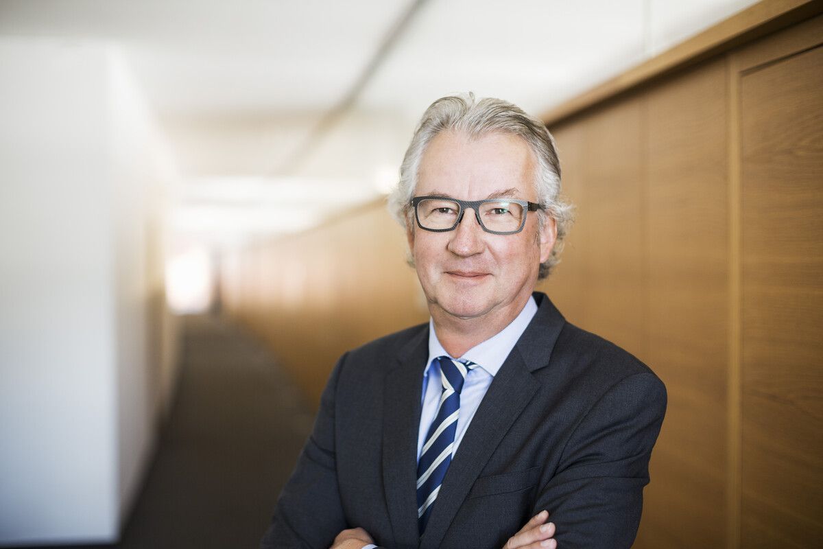 Eduard Fischer wird ab sofort einmal monatlich in den VN kommentieren.⇒FA