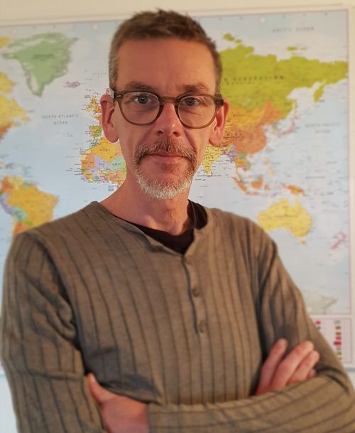 Sierk Horn ist an der FH Vorarlberg Professor für Internationales Management.Zuvor lehrte er japanische Wirtschaft an der Universität München. horn
