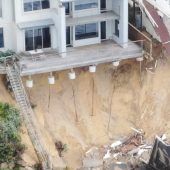 Häuser drohen wegen Erosion an Australiens Küste einzustürzen
