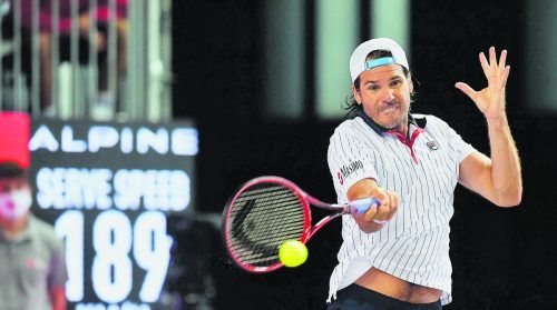 Tommy Haas stellt sich im Generationenduell Dominic Thiem. apa