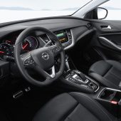 Als Plug-In-Hybrid zum Topmodell avanciert