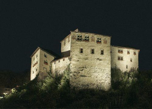 Von Klassik bis Tango, von Jazz bis Schrammeln - die Schattenburgkonzerte warten wieder mit einem abwechslungsreichen Programm auf. STADT