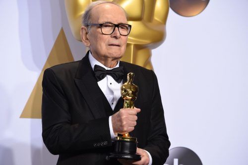 Zeit seines Lebens hat Morricone mehr als 500 Soundtracks für Kino und Fernsehen komponiert und wurde dafür unter anderem mit zwei Oscars prämiert. afp