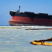 Mauritius beginnt mit Beseitigung des zerbrochenen Schiffs