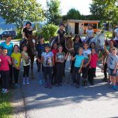 Im Galopp in die Herzen der Kinder