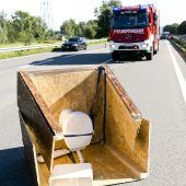 Klohäuschen auf Autobahn führte zu Unfallchaos