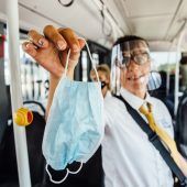 Strafe bei fehlender Maske im Bus: Unterwegs mit den Kontrolleurinnen. »A6