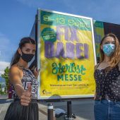 Mit Maske fix dabei auf der Herbstmesse