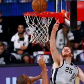 Spurs verloren mit dem letzten Wurf