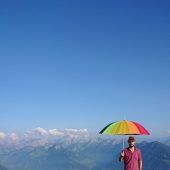 Der wandernde Regenbogenmann