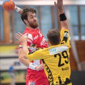 Erstes Derby geht an Hard