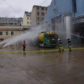 Feuerwehr verhindert Lkw-Explosion