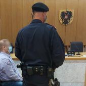 Mordprozess in Steyr: 18 Jahre Haft für Sohn