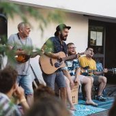 Kräuterwerkstatt und Folkmusik