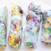 Rezept. Sommer-Rollen mit Mandelbutter-Dip