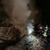 Auto in Vollbrand