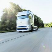 Autonews der Woche Mercedes zeigt Studie für Wasserstoff-Lkw / Hyundai hat den Tucson erneuert / Power-Variante des Audi E-Tron
