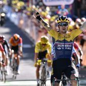 Roglic zeigt erste Klettershow