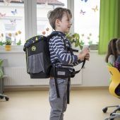 Bei Schultaschen Fehlbelastungen vermeiden