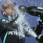 Kein Rekord, kein Sieg, Mercedes bremst Hamilton aus