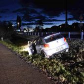 Betrunkene kracht in Leitplanke