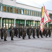150 Rekruten legen Gelöbnis ab
