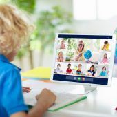 Bildung über Internet stärker vorantreiben