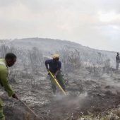 Feuer auf dem Kilimandscharo eingedämmt