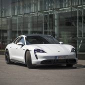 Porsche-Stromstar unter Hochspannung